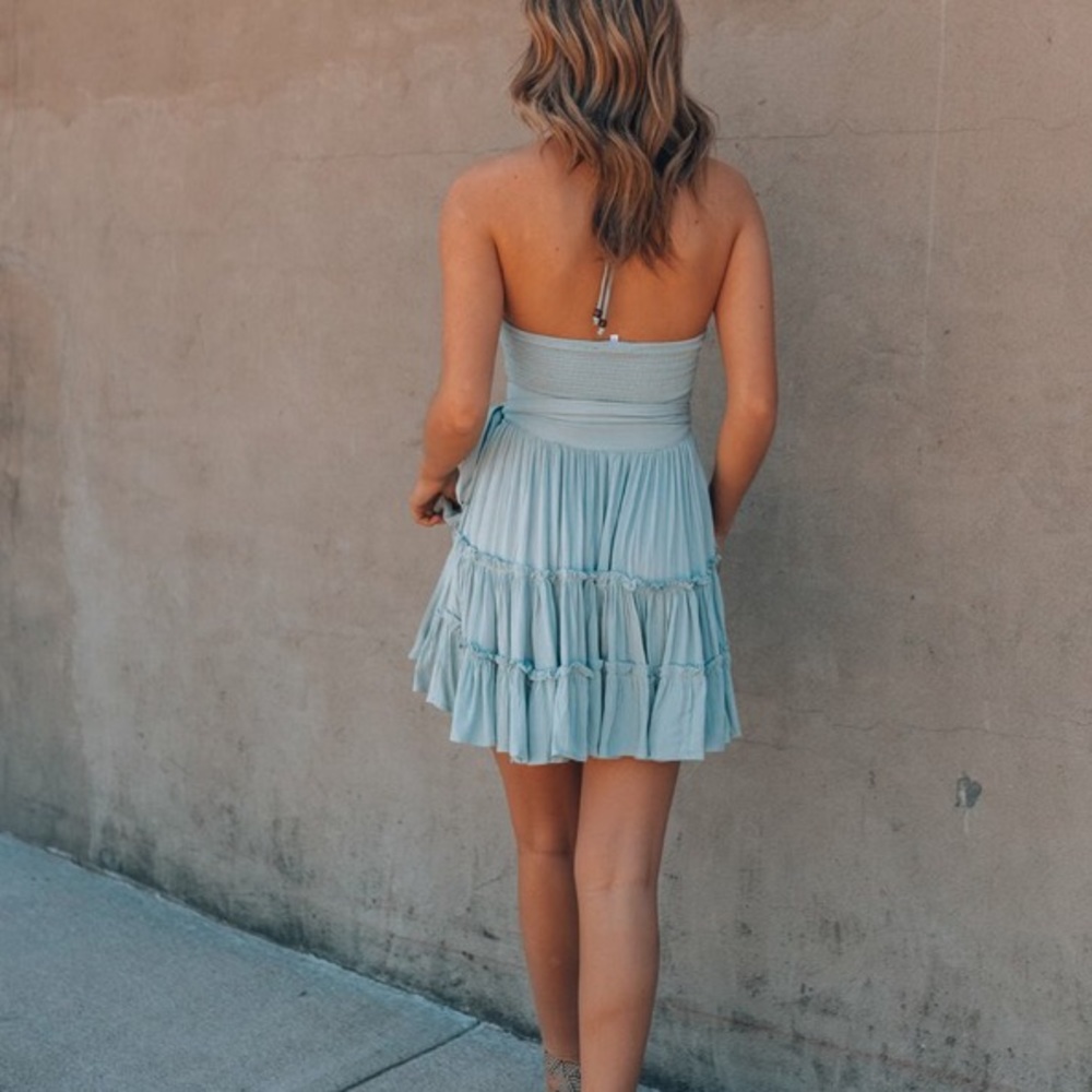 Cutout dress - Picture 2 of 3